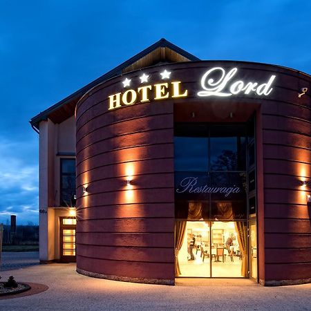 Hotel Lord Krosno Eksteriør bilde